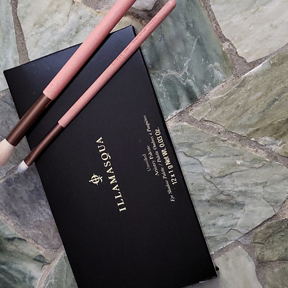 ILLAMASQUA eye shadow palette